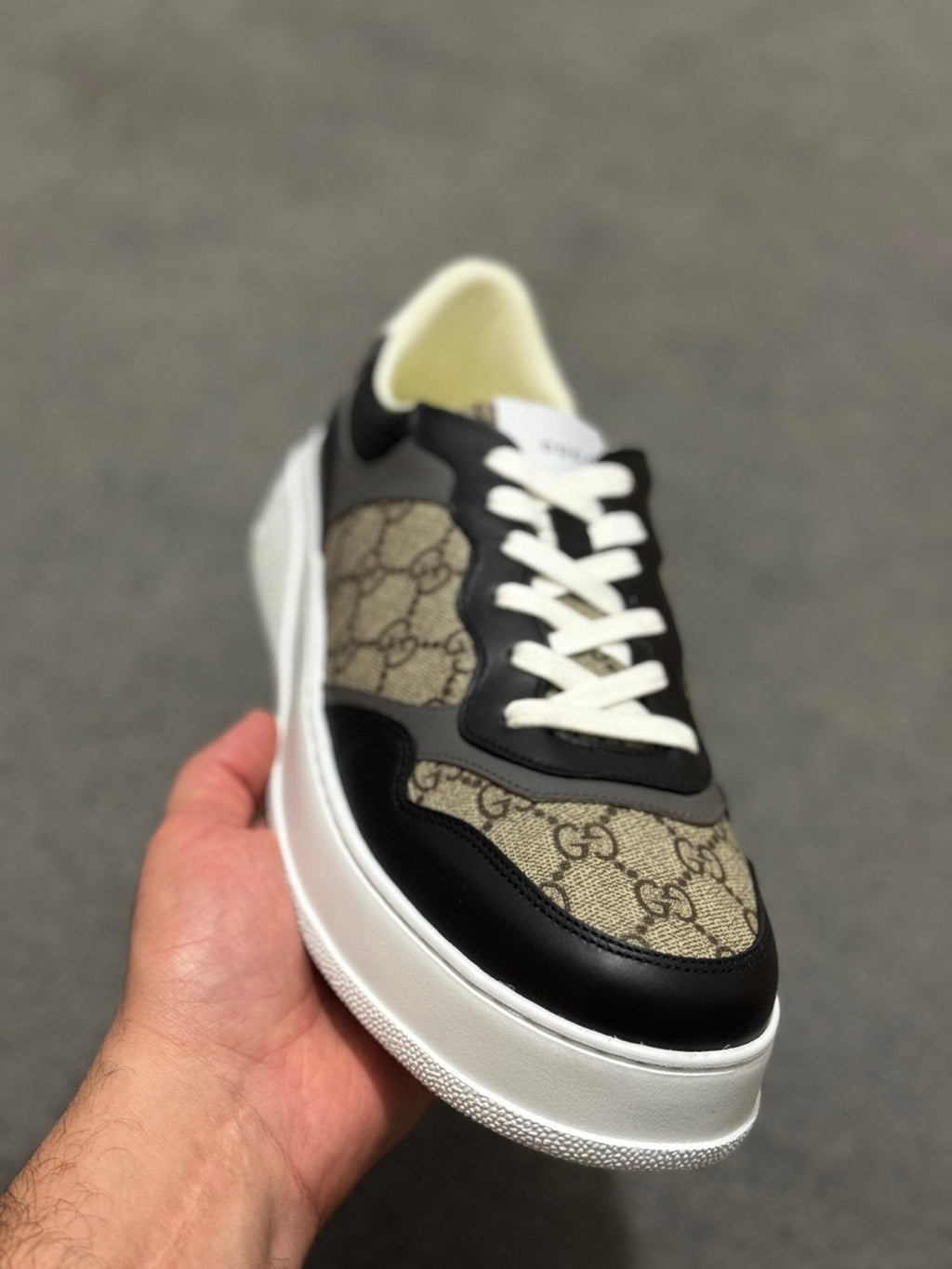 Gucci GG Supreme Beige & Ebony Chunky Sneakers