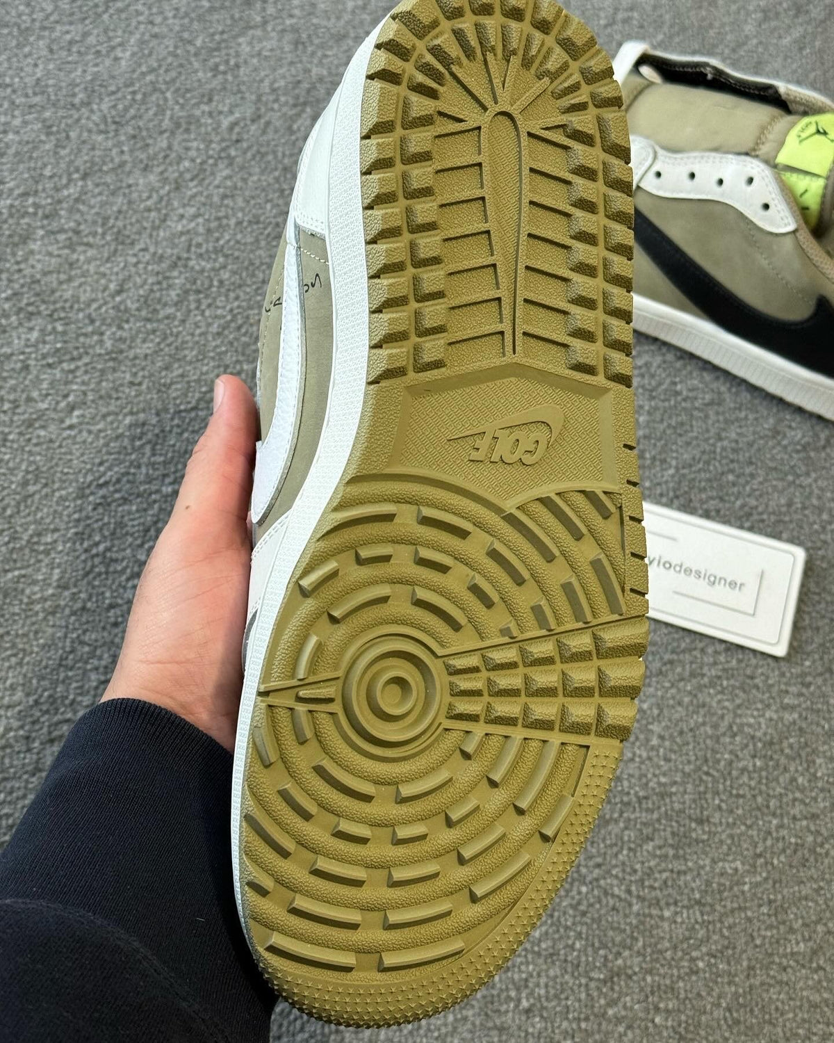 Travis Scott x Air Jordan 1 Low Golf Neutral Olive