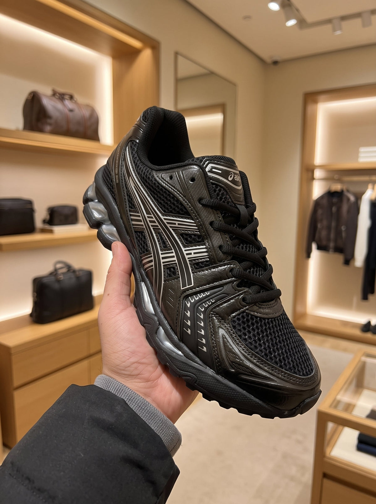 ASICS GEL-KAYANO 14 Black/Pure Silver Trainers