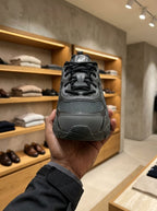 ASICS GEL-NYC RGD Black/Graphite Grey Trainers
