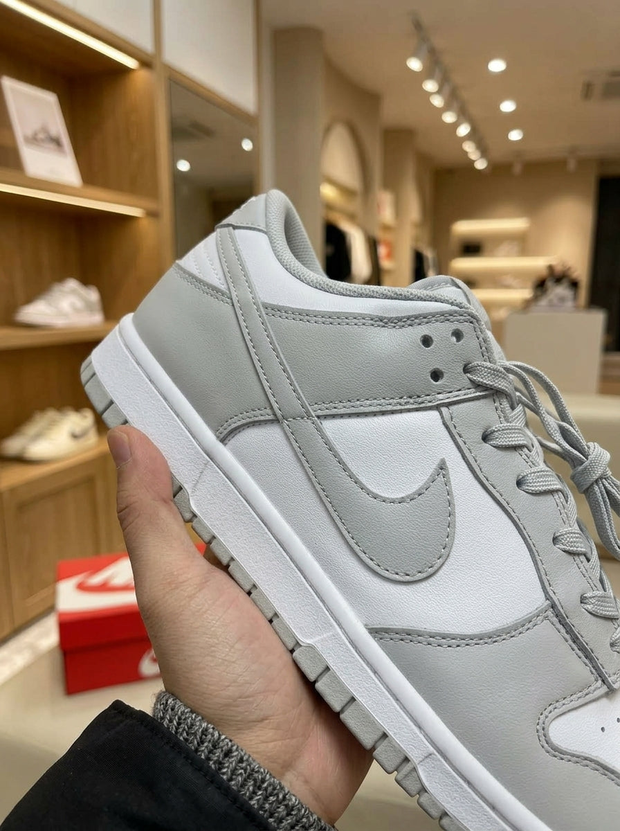 Nike Dunk Low Retro White & Light Smoke Grey Men’s Trainers