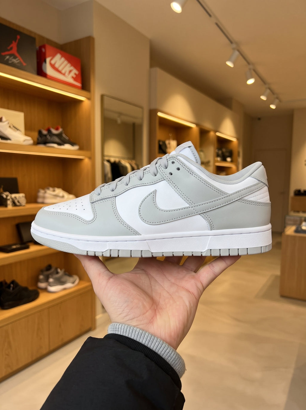 Nike Dunk Low Retro White & Light Smoke Grey Men’s Trainers