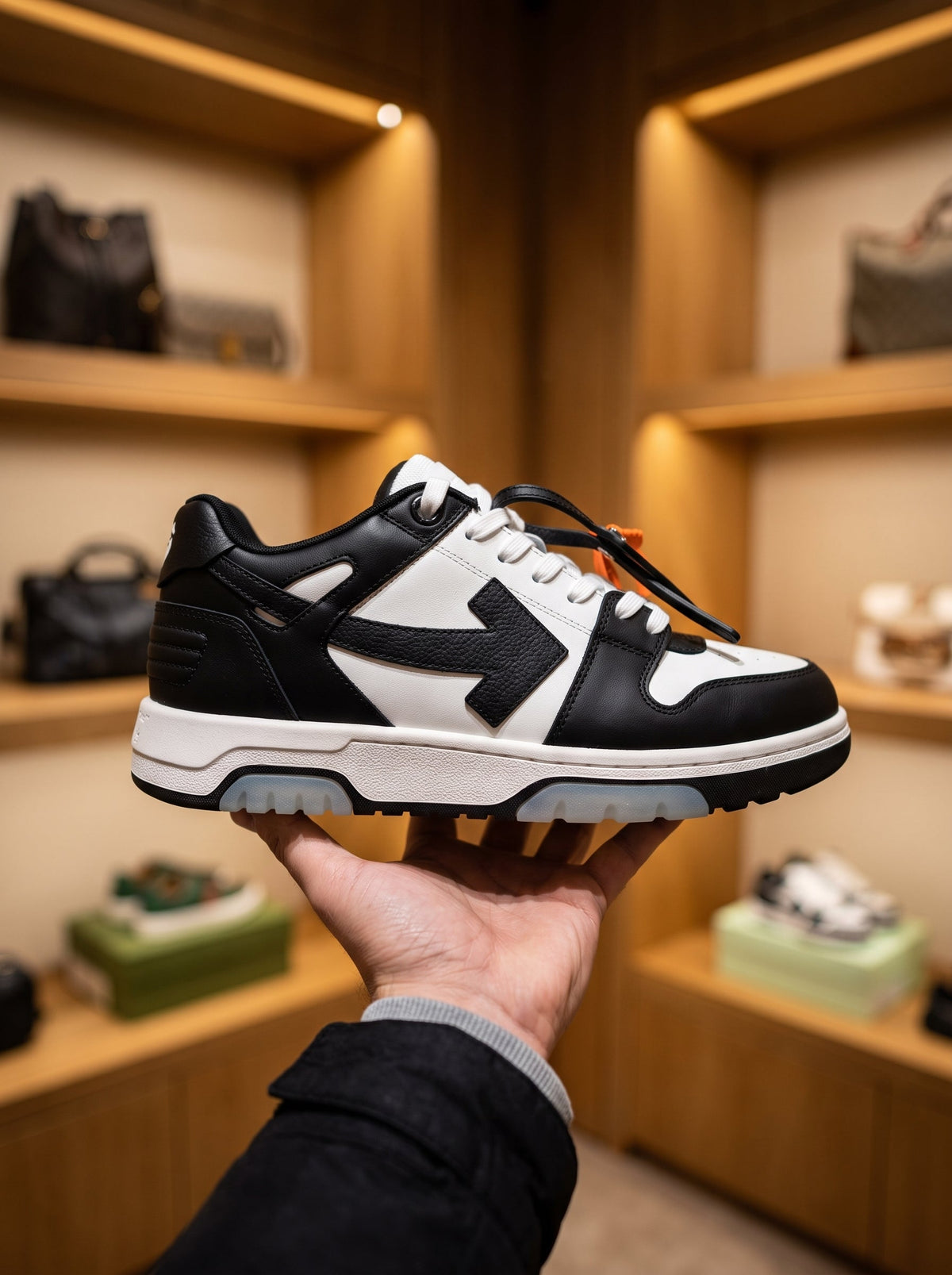 Off-White Out of Office Black & White Trainers – Black Sole