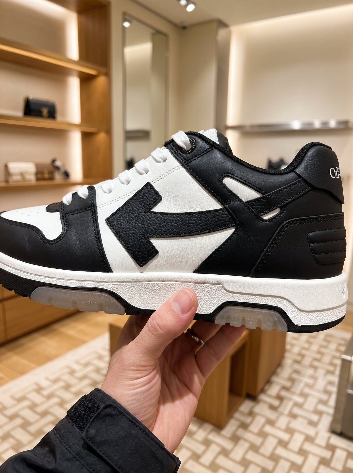 Off-White Out of Office Black & White Trainers – Black Sole