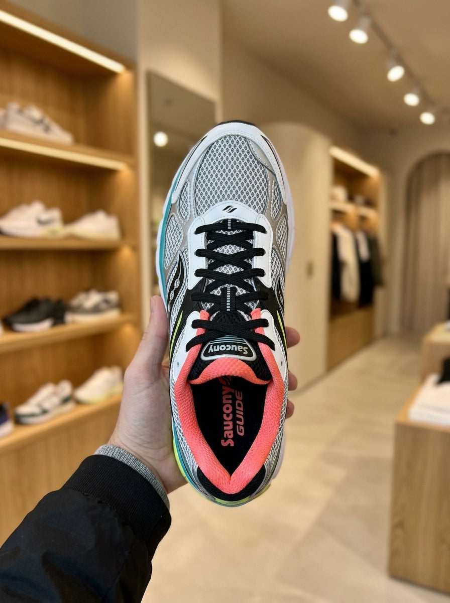Saucony ProGrid Guide 7 White/Teal Trainers