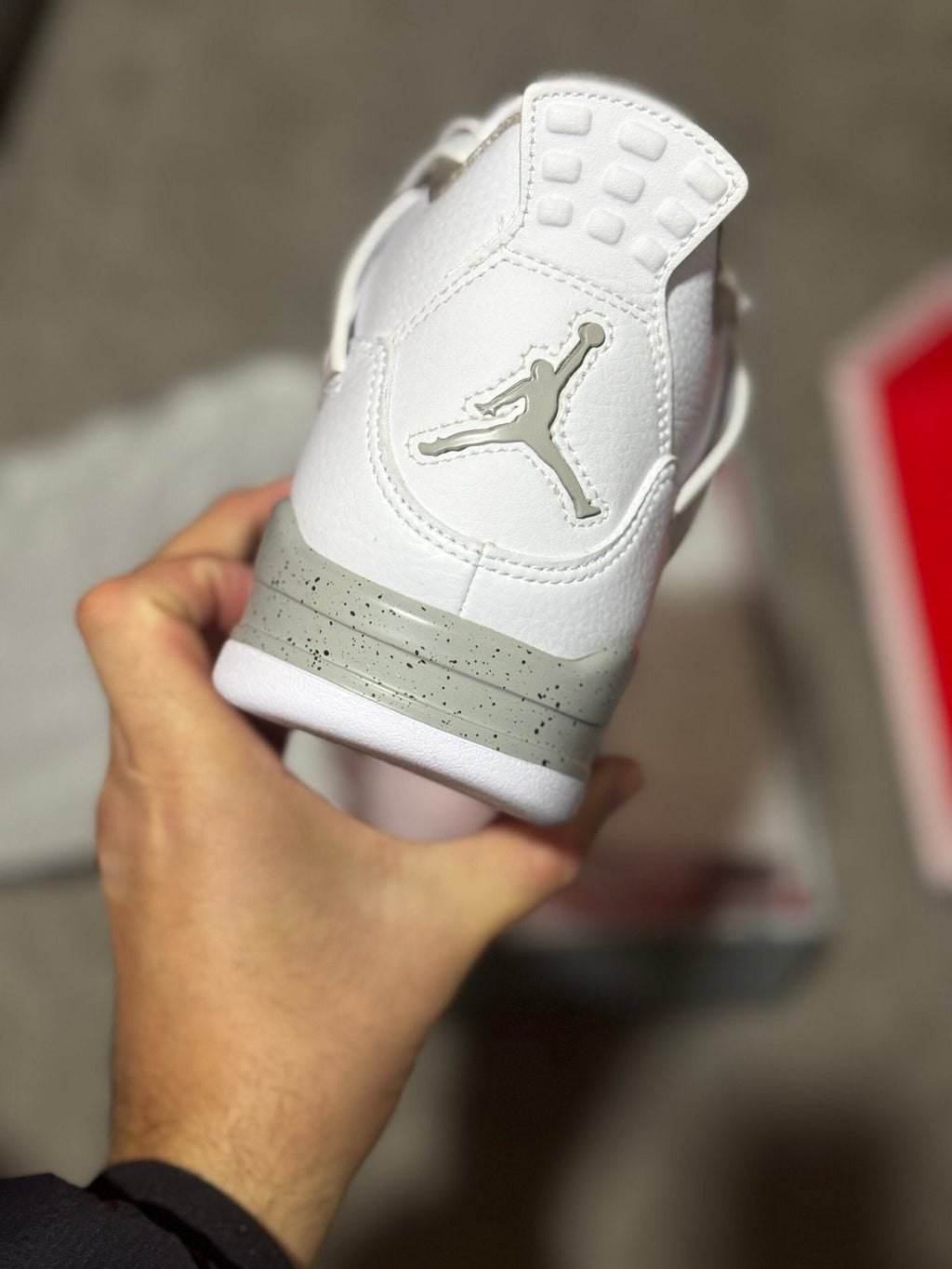 Air Jordan 4 Retro White Oreo Trainers